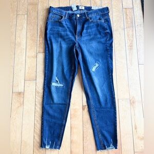 DC Jeans Distressed Blue Skinny Jeans Denim Raw Hem Size 18 NEW